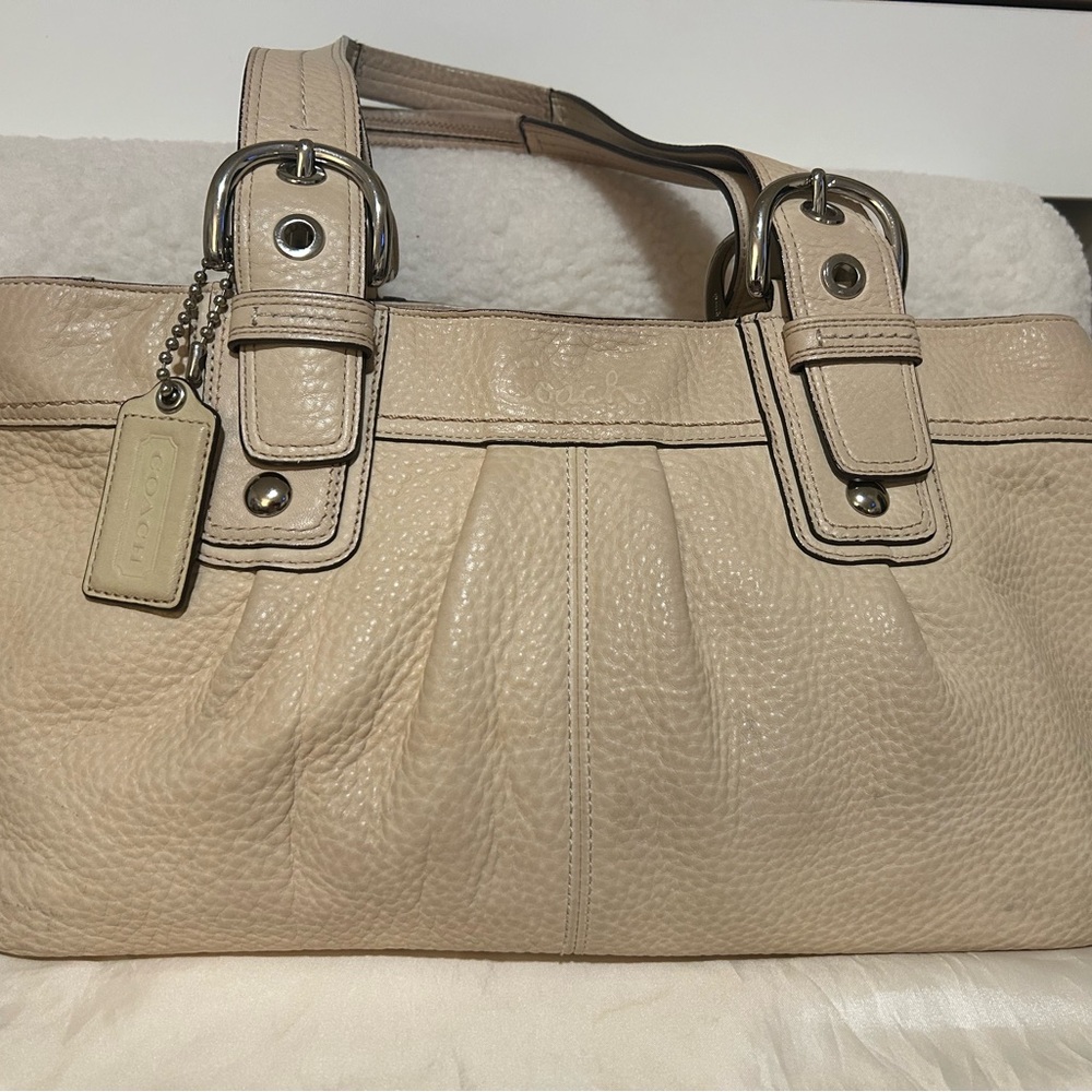 Coach Soho Leather Shoulder Bag in Cream with Pink Interior